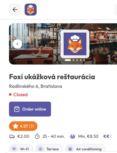 Zobrazení stejného webu restaurace na mobilu s tlačítkem Objednat online